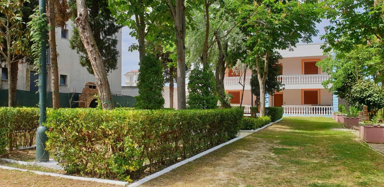 Vila Gridi- Apartamente Me Qera Spille Exterior photo