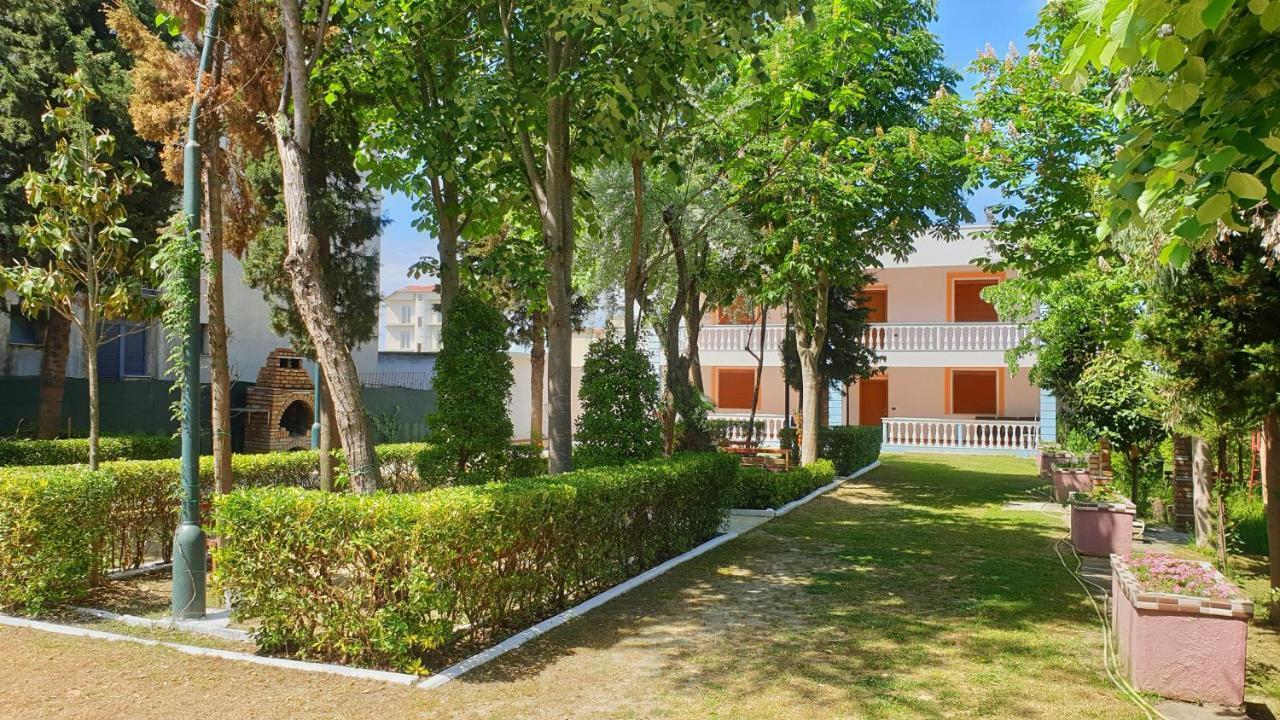 Vila Gridi- Apartamente Me Qera Spille Exterior photo